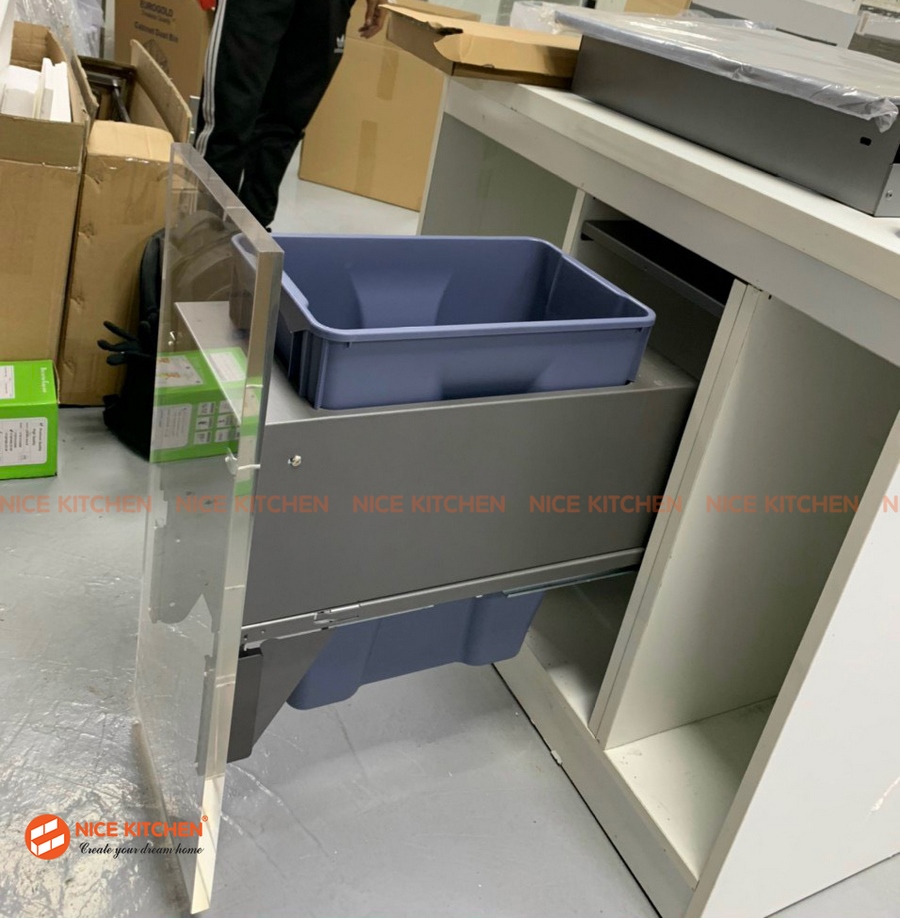 Thùng rác đơn gắn cánh ray âm giảm chấn EUROGOLD EA300 EA400