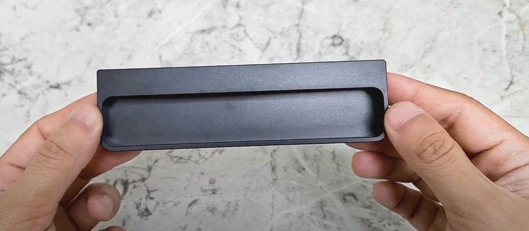 Tay nắm âm cạnh vuông màu đen GARIS GH80