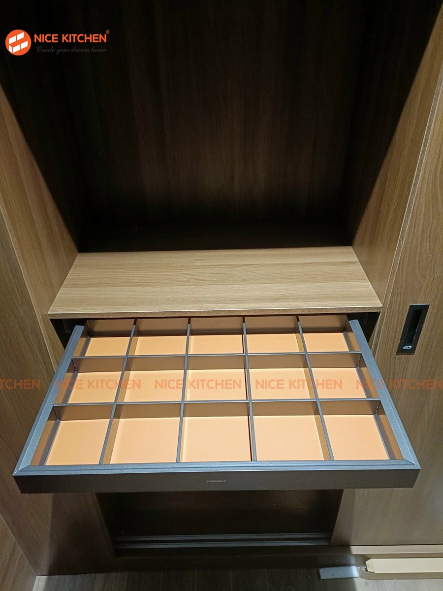 Kệ đựng đồ trang sức ray giảm chấn EUROGOLD EAB6160 EAB6170 EAB6180 EAB6190