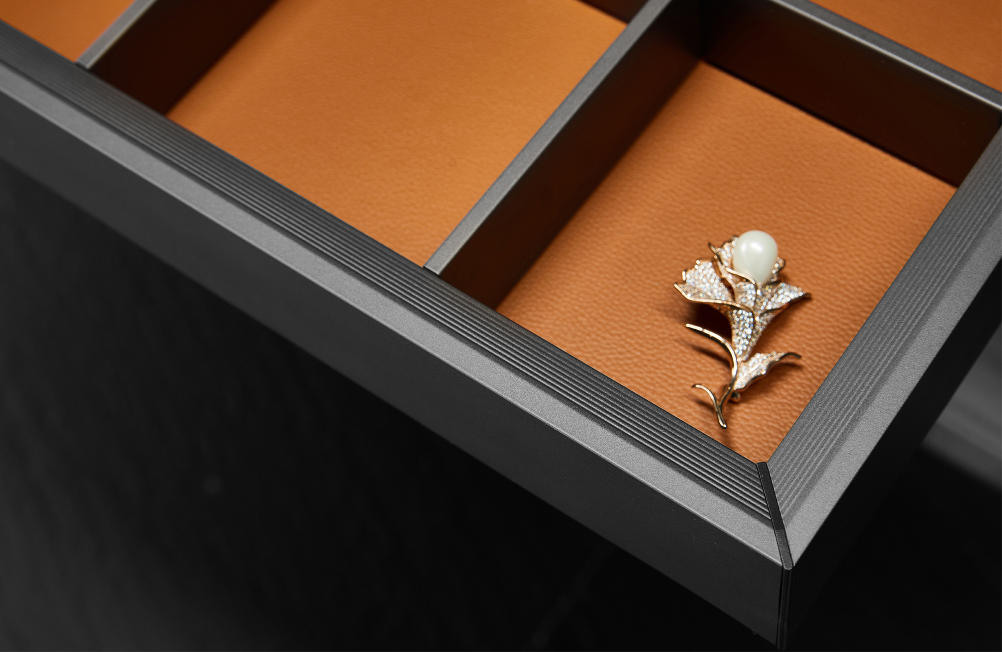 Kệ đựng đồ trang sức ray giảm chấn EUROGOLD EAB6160 EAB6170 EAB6180 EAB6190