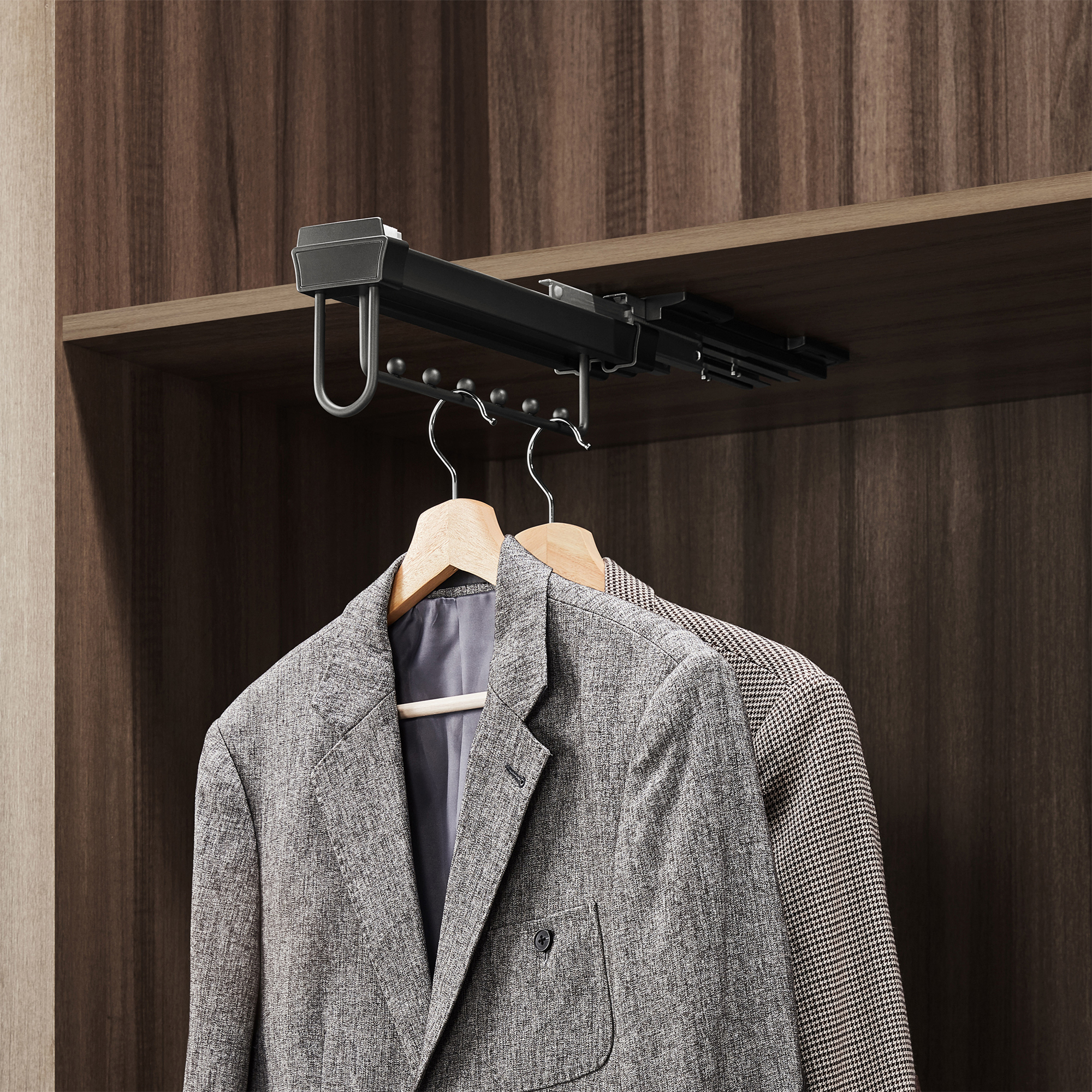 Móc quần áo treo đỉnh EUROGOLD EAB300