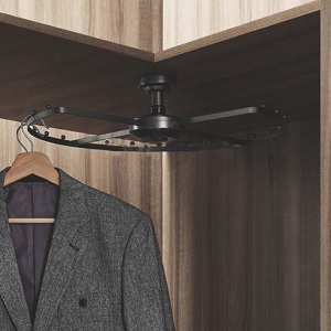 Móc quần áo treo đỉnh dạng xoay EUROGOLD EAB1560