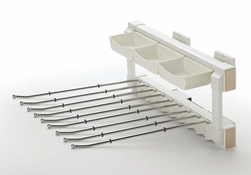 Kệ vắt quần âu ray hông giảm chấn EUROGOLD EVA400