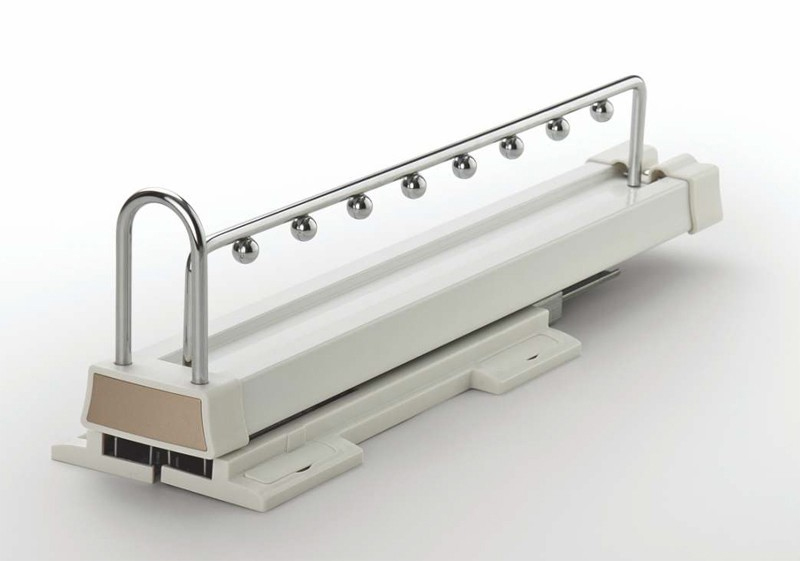 Móc quần áo treo đỉnh EUROGOLD EVA300