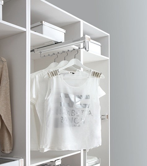 Móc quần áo treo đỉnh EUROGOLD EVA300