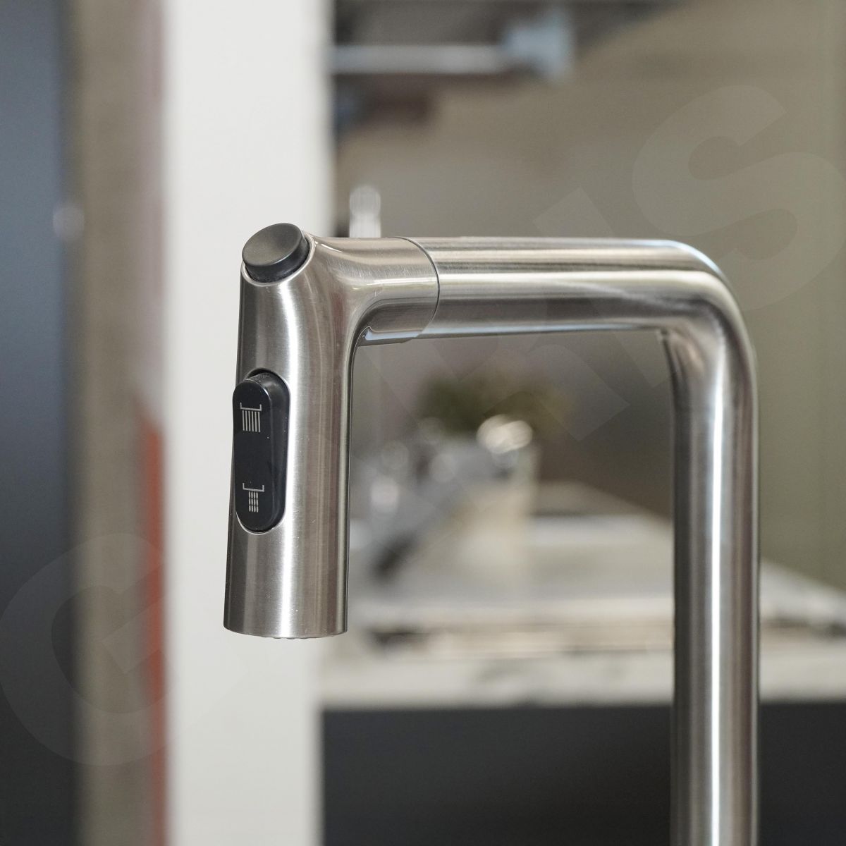 Vòi rút nóng lạnh GARIS GF17E