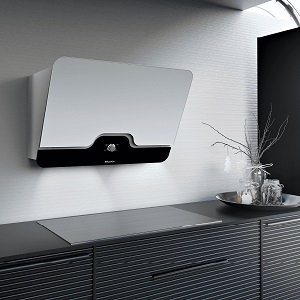 Máy hút mùi áp tường dạng nghiêng 80cm Malloca DRIVE F152W