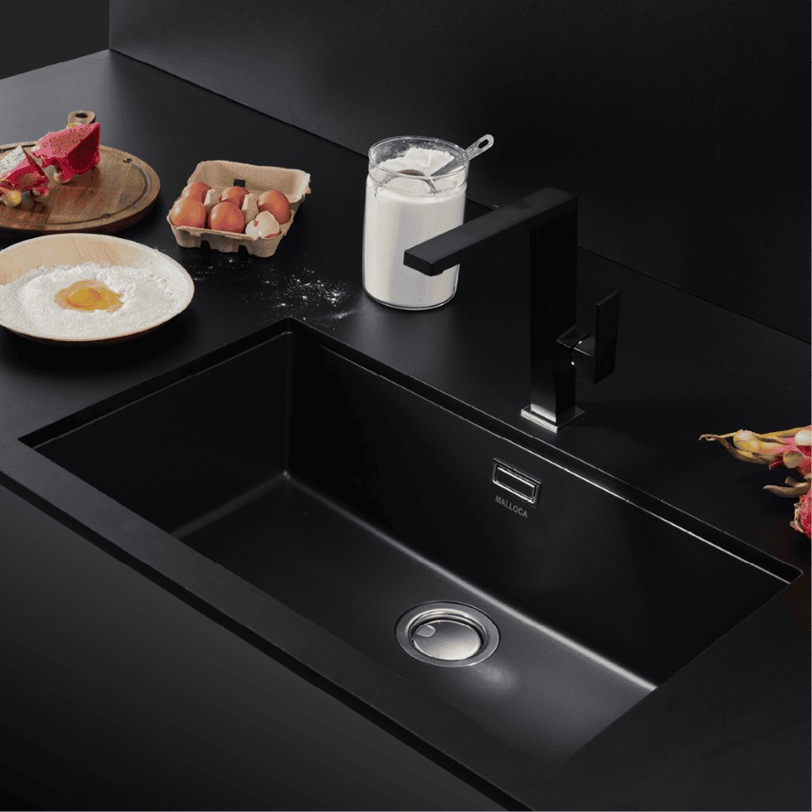 Vòi rửa chén nóng lạnh đồng thau sơn phủ Malloca K131BL